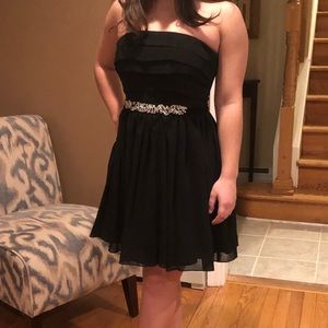 Strapless semi dress
